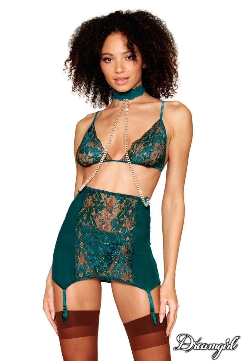 Image at index 0 in the carousel